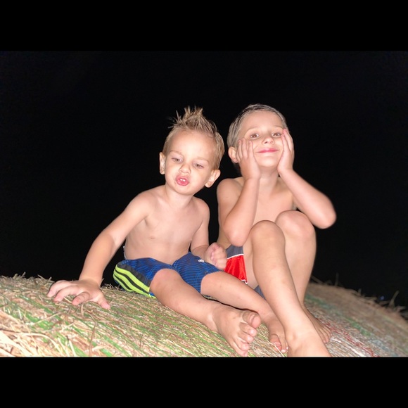 Meet your Posher, Brandelle - Picture 2 of 5